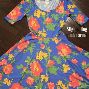 Small LuLaRoe Nicole